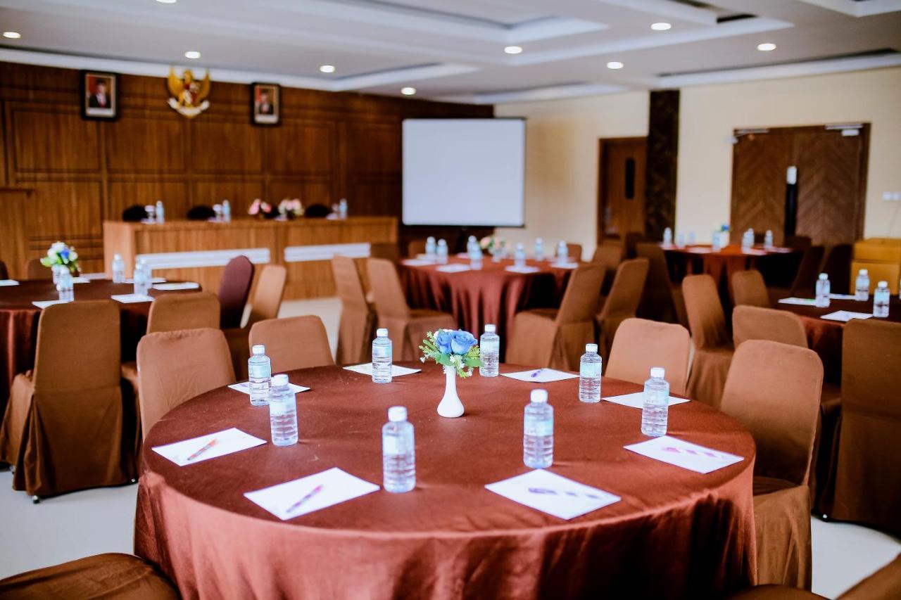 Portola Grand Renggali Hotel Takengon Buitenkant foto
