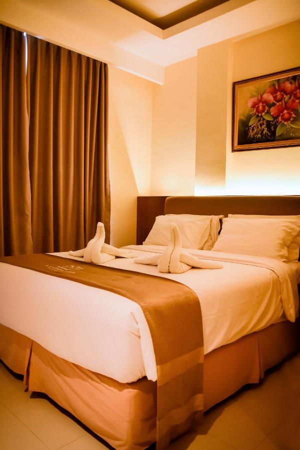 Portola Grand Renggali Hotel Takengon Buitenkant foto